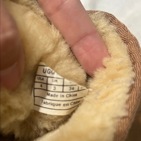 UGG Kids Boots in Brown and Cream - Picture 8 of 10